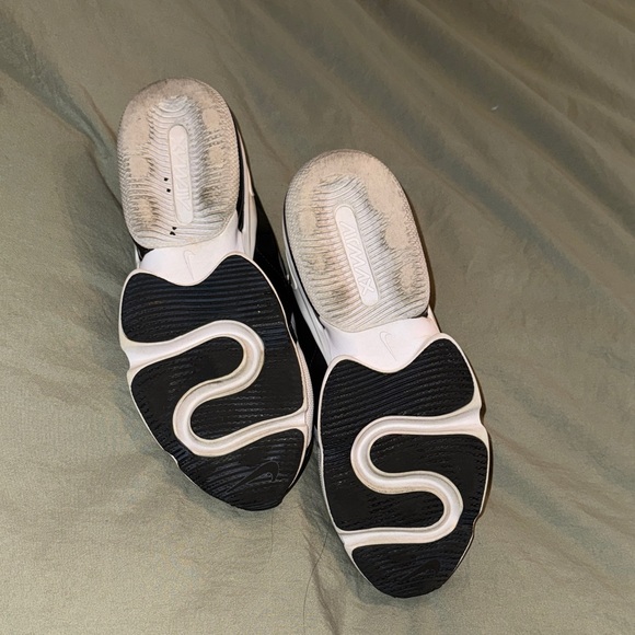 Nike Women's Black and White Air Max Sneakers - Picture 3 of 5